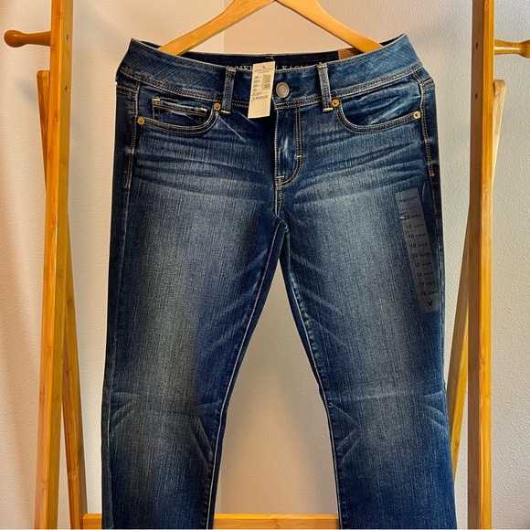 American Eagle Outfitters Boot Cut Jeans - Picture 4 of 9